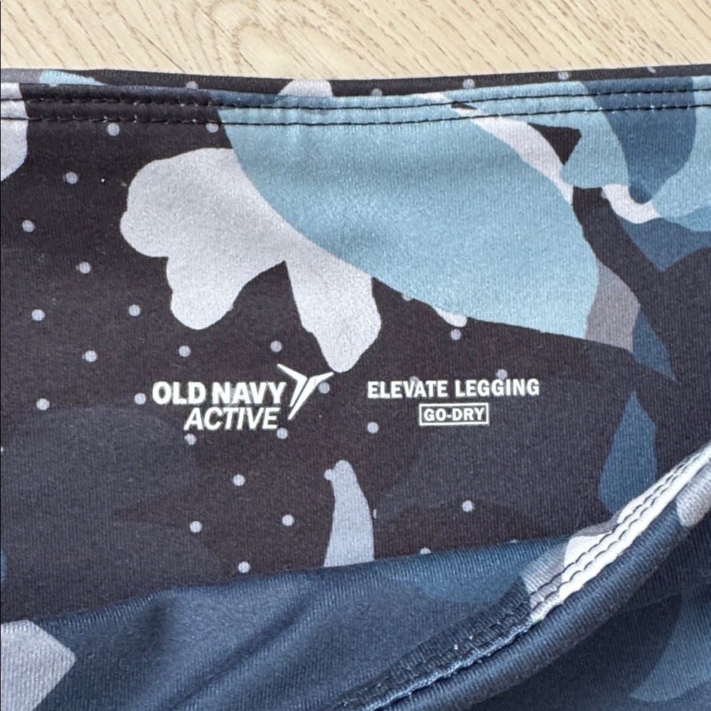 Old navy leggings - Picture 4 of 7